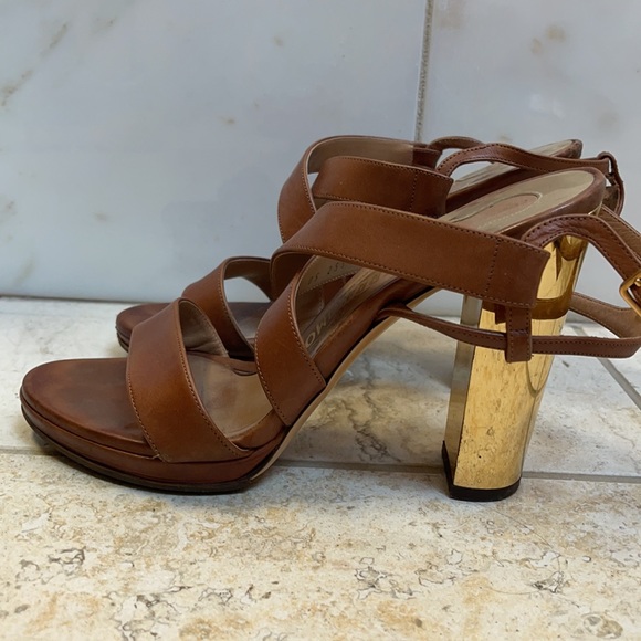 Salvator Ferragamo tan heels size 8 - Picture 2 of 6